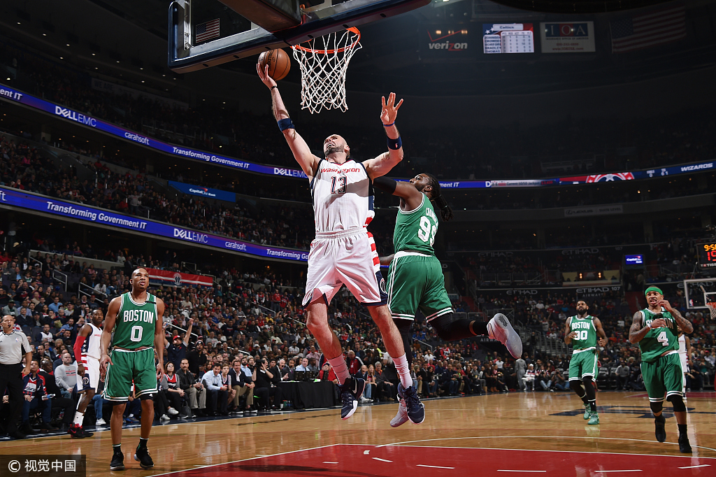  霍福德关键封盖救主，凯尔特人绝杀步行者登顶东部  