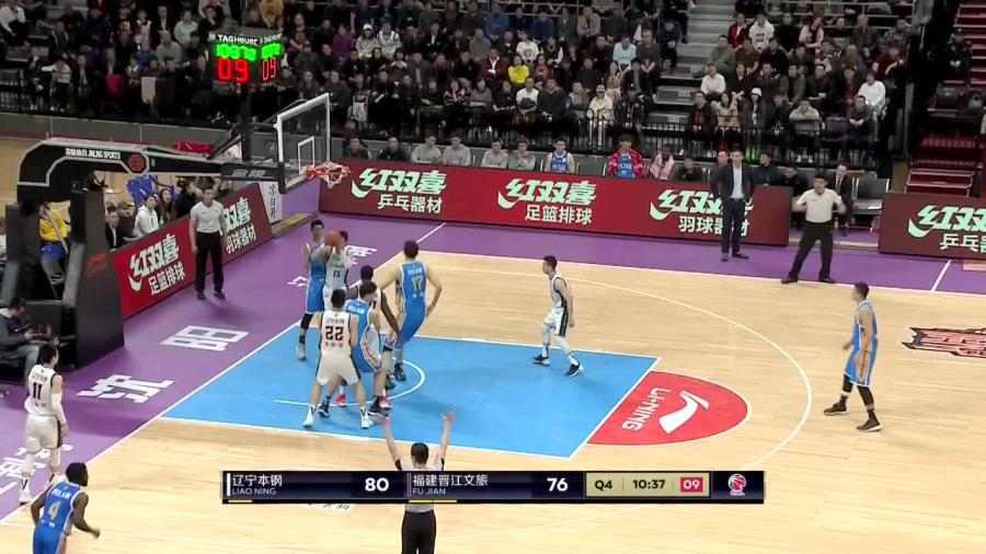  菲尔特主场负于领头羊分差进一步扩大  